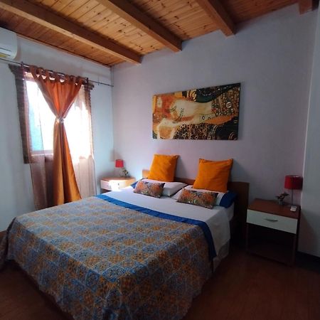 Apartment Trezza Aci Trezza Cameră foto